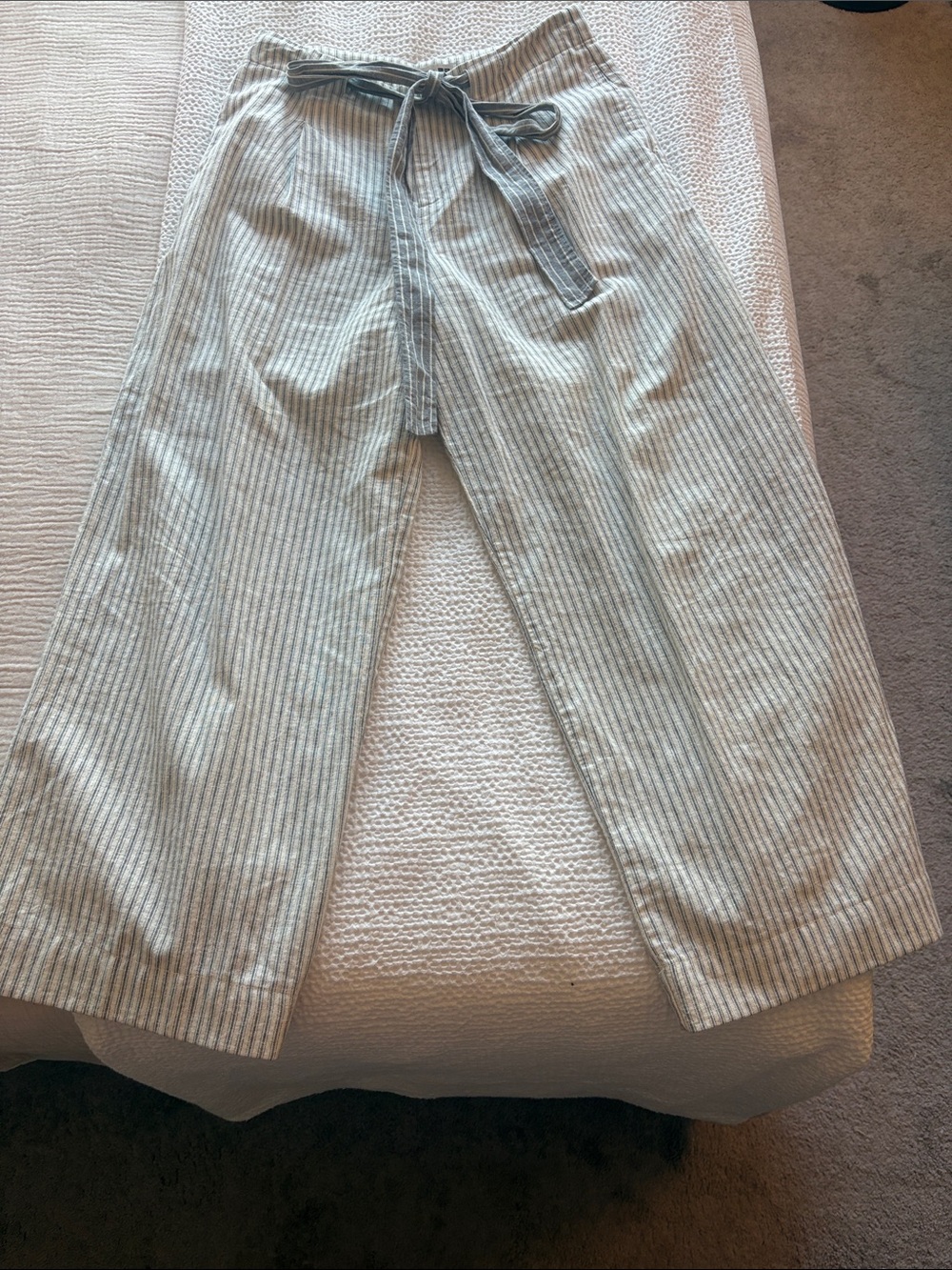 Striped Wide-Leg Pants with Tie Waist -dark blue striped